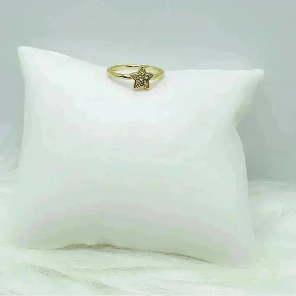 Dainty Chic Sparkly Star Promise Ring Size 6 - Picture 7 of 7